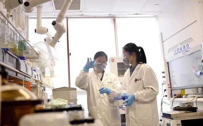 国学生将被遣返目的曝光反噬即将到来j9国际站特朗普撕破脸皮！27万中(图8)